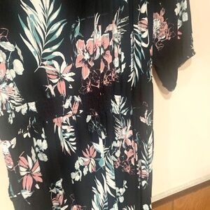 Venus size 3X Romper, new without tags Black with flower design